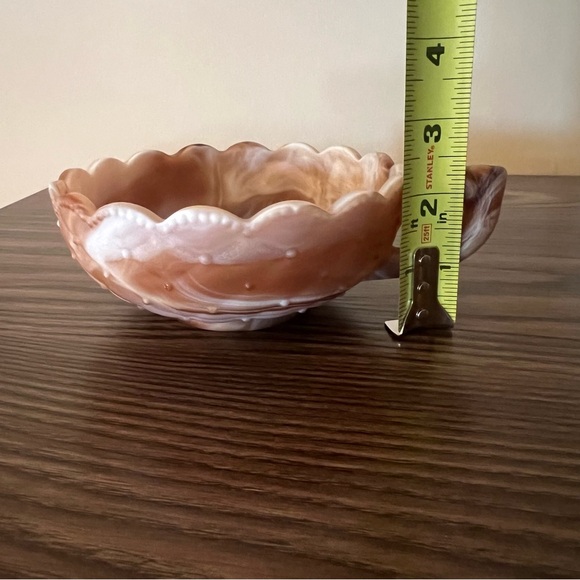 Caramel Swirl Slag Glass Bowl - Picture 11 of 14